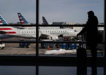 Rising Fuel Costs Pressure Airlines and Truckers