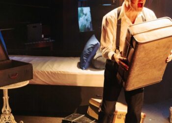 Fed Up With High Costs, American Theater Takes a Trip to London