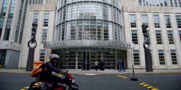 2 Former Police Officers Conspired to Steal From Prostitute, U.S. Says