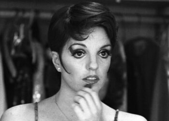 Liza Minnelli’s Memoir Has the Sequins, but Not the Sparkle
