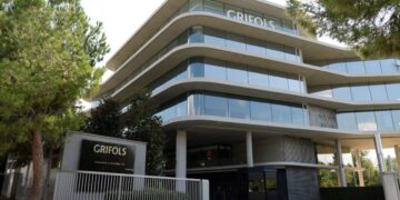 Two People Die at Paid Plasma Donation Clinics in Canada