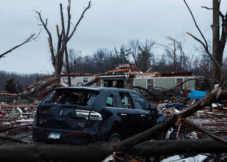 At Least 2 Killed as Tornadoes and Violent Storms Move Across Midwest