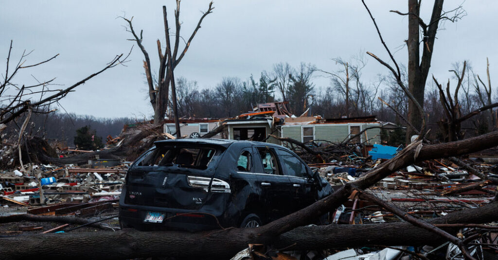 At Least 2 Killed as Tornadoes and Violent Storms Move Across Midwest
