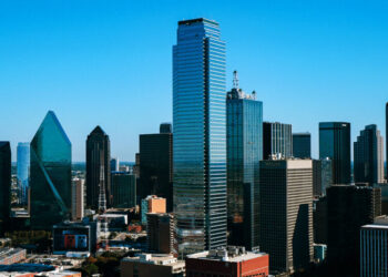 Trump and R.N.C. Lean Toward Dallas for an Unusual Midterm Convention