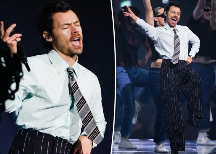 Harry Styles opens 2026 BRIT Awards with show-stopping performance of ‘Aperture’