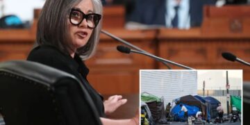 LA City Hall showdown over $1.3B homeless spending debate