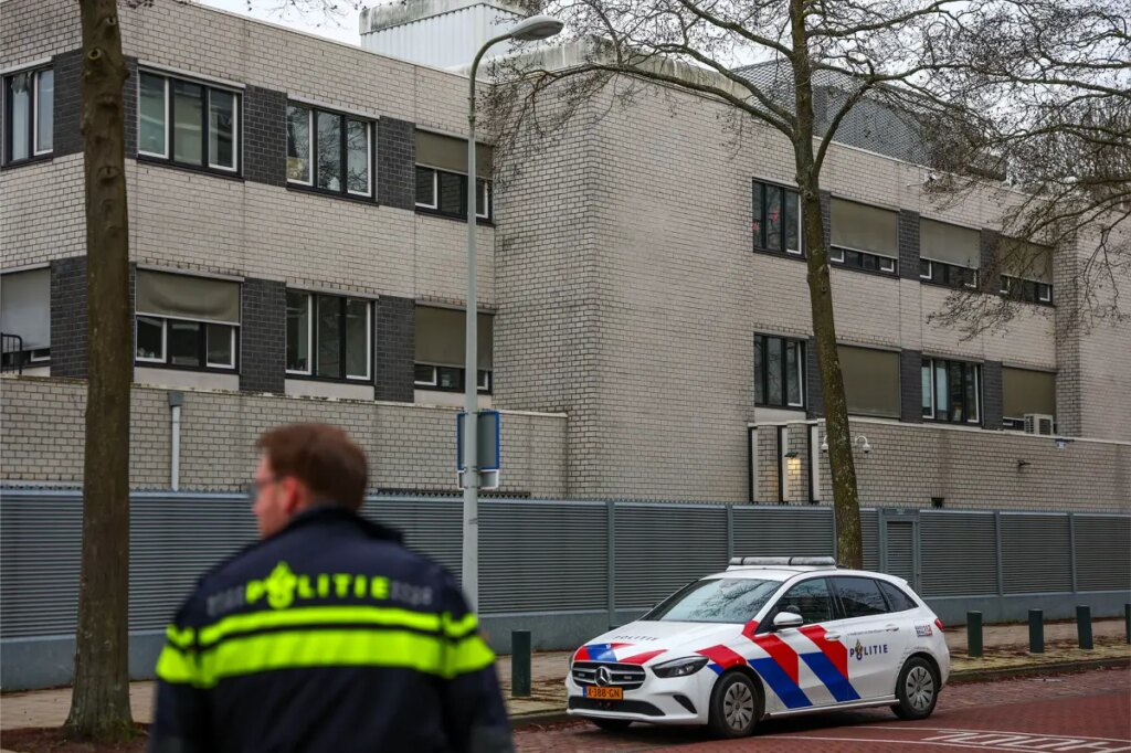 Jewish school bombed in Amsterdam as antisemitic violence rocks the country