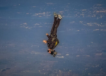 ‘Space Cowboy’ Review: A Sky-diving Cinematographer’s Highs and Lows