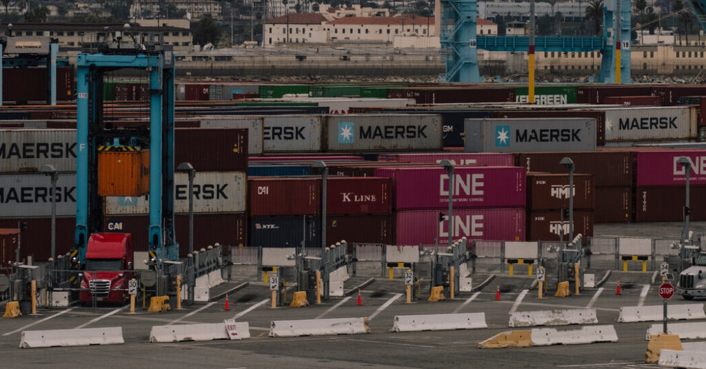 U.S. Trade Deficit Falls in January