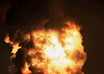 New Iranian Leader Vows to Keep Global Oil Gateway Blocked