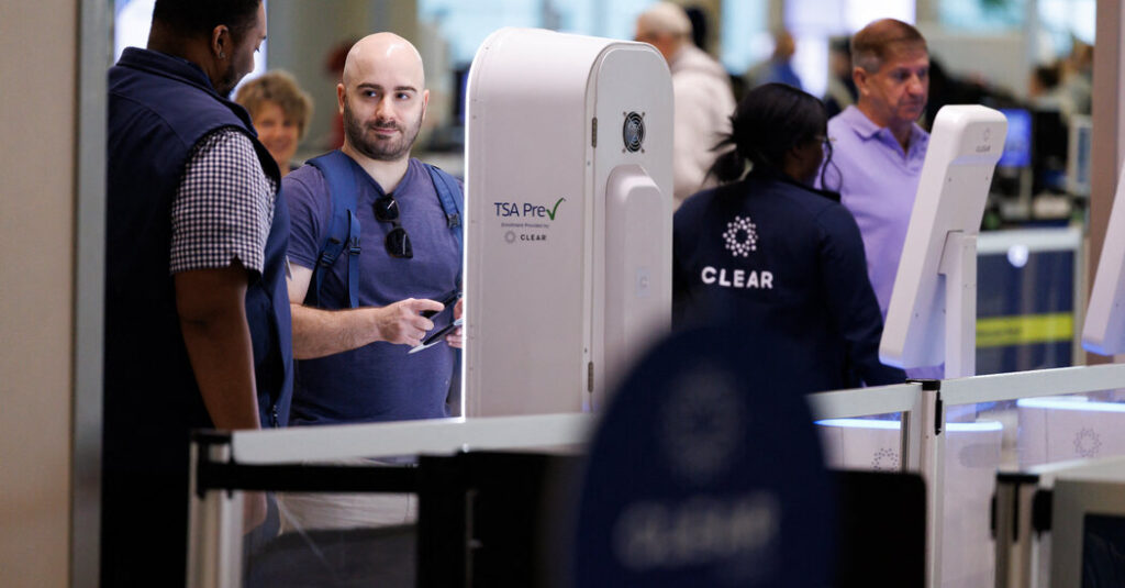 Are T.S.A. Lines Really That Long? What’s Going On at Airports.