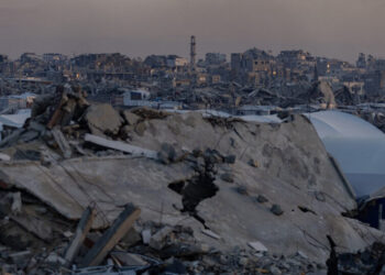 Israeli Leaflets Over Beirut Invoke Gaza’s Destruction and Stoke Fear