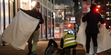 The Challenge of Helping Homeless People Who Avoid New York’s Shelters