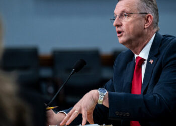 Judge Orders V.A. to Restore Union Contract With 300,000 Workers