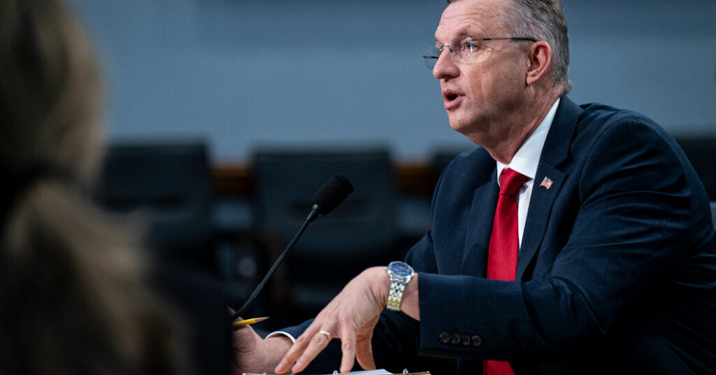 Judge Orders V.A. to Restore Union Contract With 300,000 Workers