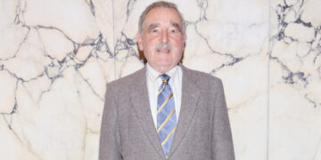 Albert Zuckerman, Literary Agent Called the ‘Hero of the Blockbuster,’ Dies at 94