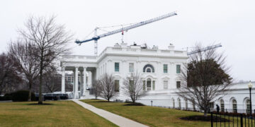 Trump Proposes New White House Visitor Screening Center