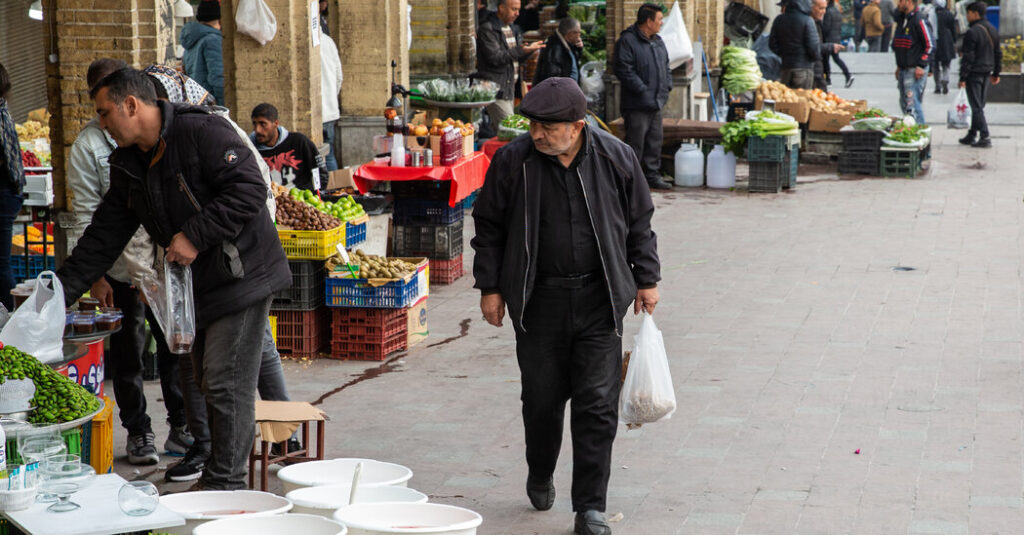Tehran Seems Largely Empty, as Many Flee and Others Weary of the Fighting