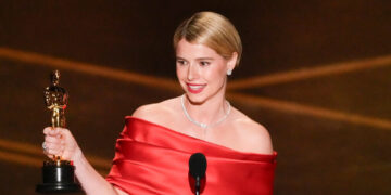 Jessie Buckley Wins Best Actress for ‘Hamnet’