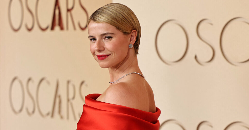 17 Unforgettable Looks at the Oscars