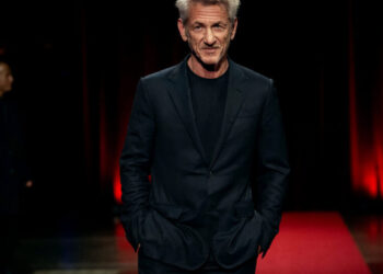 Sean Penn Wins Best Supporting Actor but Opts for Ukraine, Not the Oscars