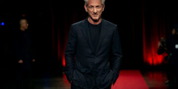 Sean Penn Wins Best Supporting Actor but Opts for Ukraine, Not the Oscars