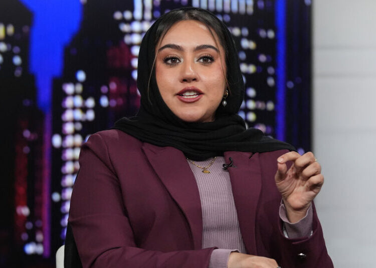 Why a House Candidate in Illinois Is Attacking an Ad Praising Her