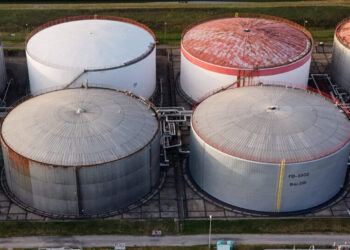 Oil Tops $106 a Barrel as Worries Persist About Global Supplies