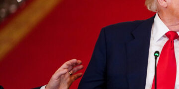 How Trump Destroyed the Aura of the Wartime President