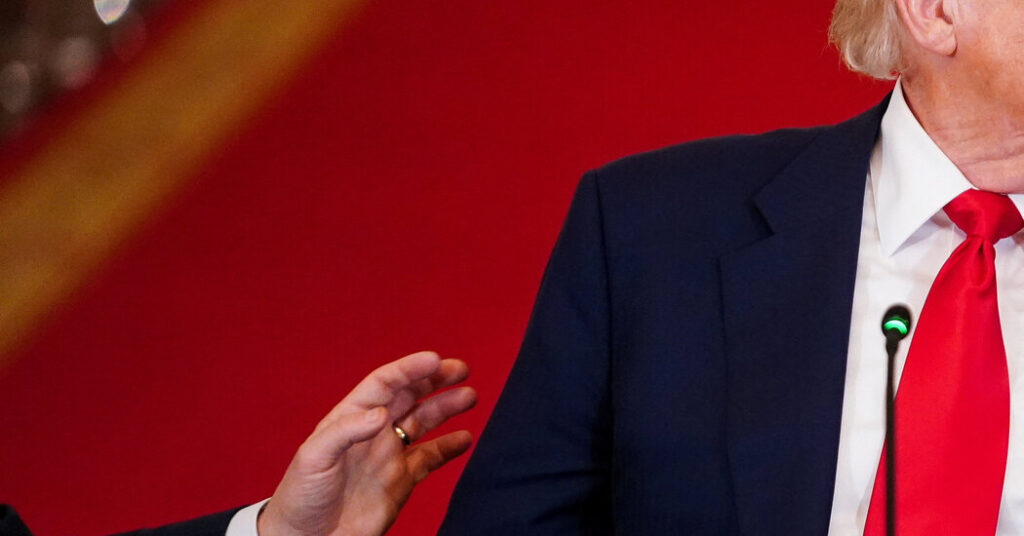 How Trump Destroyed the Aura of the Wartime President