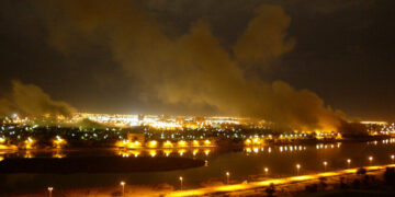 In Iraq, the U.S. Tried to Bring Allies on Board. Not in Iran.