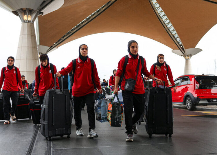 Fifth Member of Iranian Soccer Team Reverses Decision on Asylum