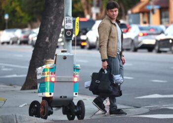 Former Delivery Drivers Are Getting Weird New Jobs as Delivery Robots Take Over