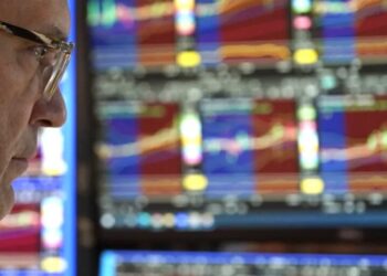 Dow futures plunge nearly 500 points as U.S. attack on Iran sends oil prices soaring, while first American casualties reported