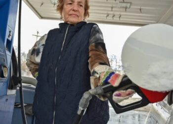 Oil markets are bracing for $100 barrels and a redux of a 1970s-era crisis but ‘three times the scale,’ analyst warns