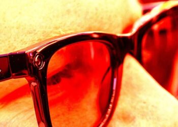 Meta Workers Say They’re Seeing Disturbing Things Through Users’ Smart Glasses