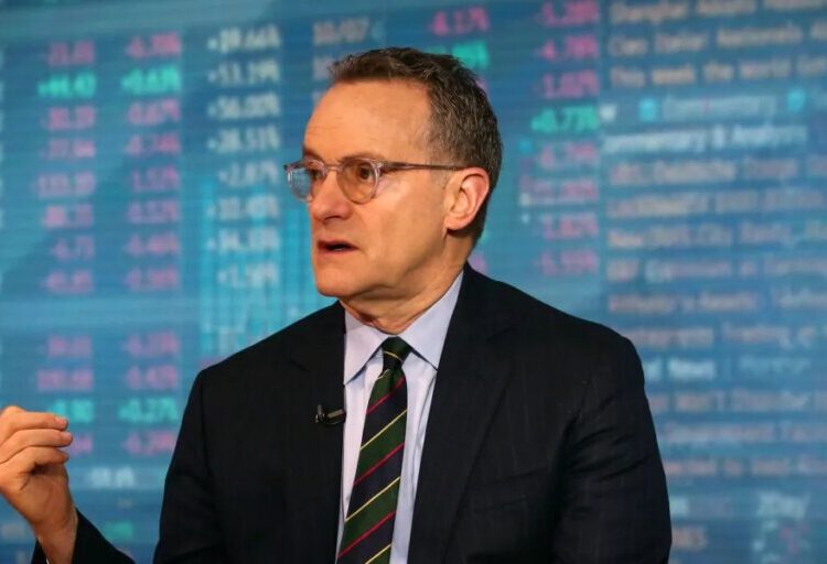 Legendary investor Howard Marks was skeptical about AI. What it said to him about Warren Buffett and Charlie Munger left him shook