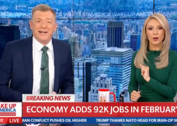 Pro-Trump network busted for misleading viewers about jobs report: ‘Wrong in the script’