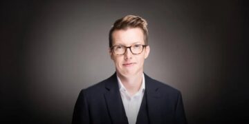 OpenAI robotics leader resigns over concerns about surveillance and autonomous weapons amid Pentagon contract