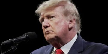 ‘That’s called genocide’: Red flags raised over Trump’s ‘war criminal’ reply to reporter