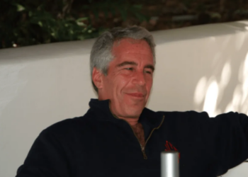 Journalist pinpoints ‘one name that jumps out’ of Epstein files: ‘A man who was protected’