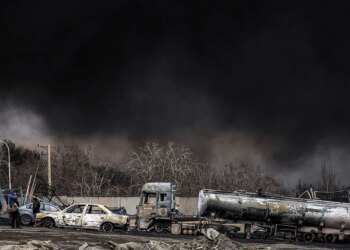 Oil Prices Top $100 A Barrel, Trump Says It’s a Short-Term Blip