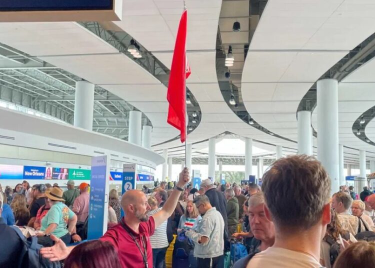 MAGA in frenzy as DHS shutdown leaves angry Americans stuck in airport chaos