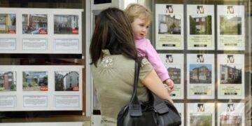 The worst housing market in years couldn’t stop single women from owning a record-breaking number of homes