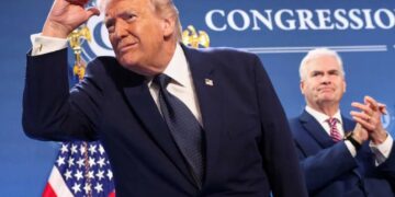 Iran called Trump’s bluff — and somehow Putin won