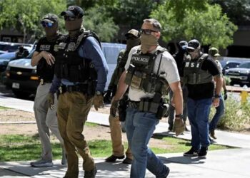 ‘Furious’ anti-immigrant coalition pressuring Trump on deportations as GOP cringes: report