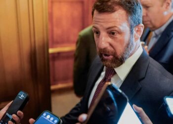 Trump’s DHS pick to replace Noem faces allegations of federal weapons crime