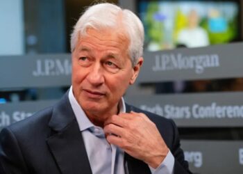 Jamie Dimon just turned 70. Here’s how a brush with death reshaped the JPMorgan CEO’s outlook and made him realize he had no regrets