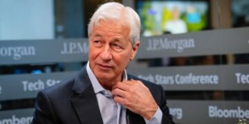 Jamie Dimon just turned 70. Here’s how a brush with death reshaped the JPMorgan CEO’s outlook and made him realize he had no regrets