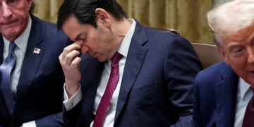 ‘It’s gonna be hard’: DHS shutdown continues as Dems blame one Trump official for holdup